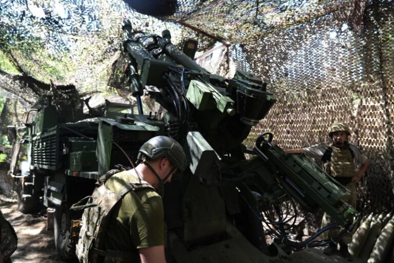 Russia’s Military Advances in Donbass: Ukrainian Forces Under Fire